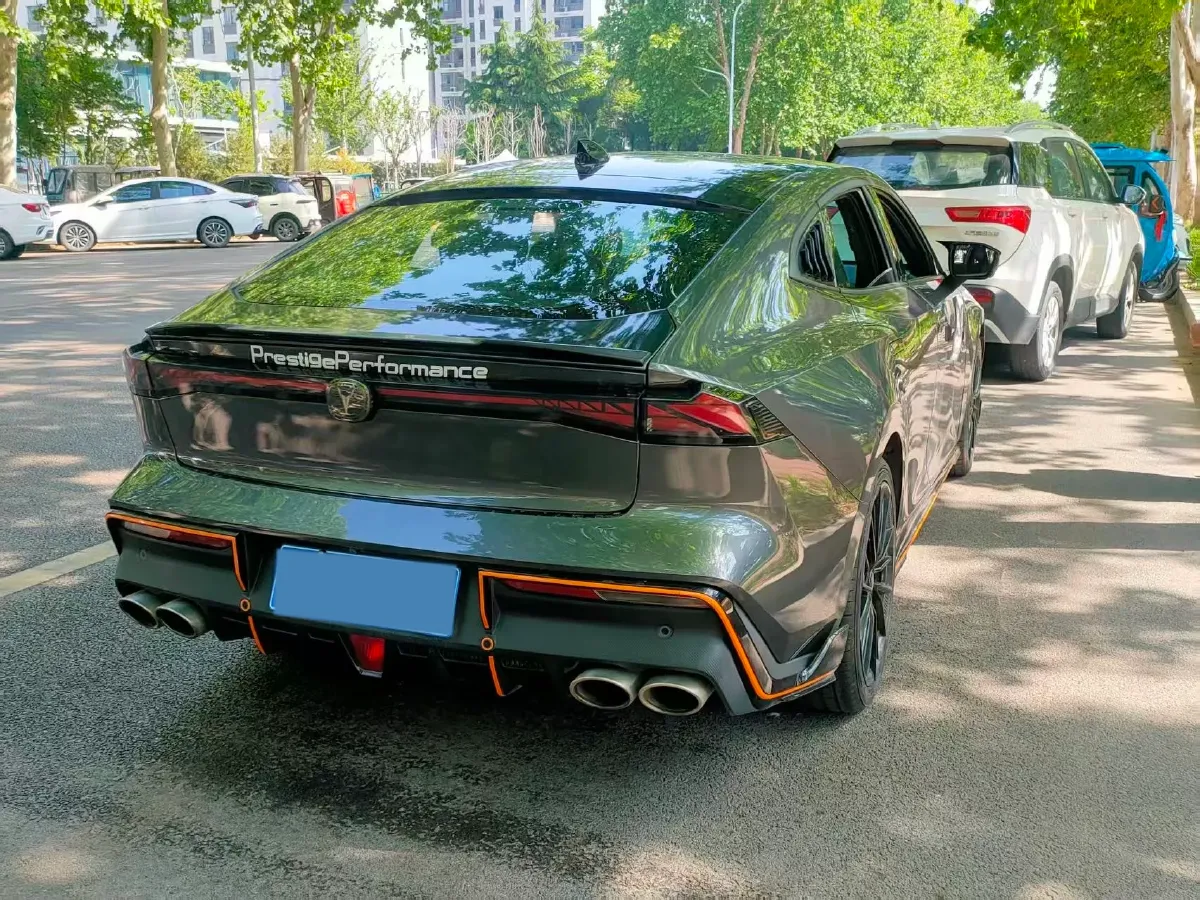 2022 ChangAn UNI-V 1.5T 188HP L4 7DCT,autocango,china used car exporter,china ev exporter,chinese used car exporter,chinese used ev exporter