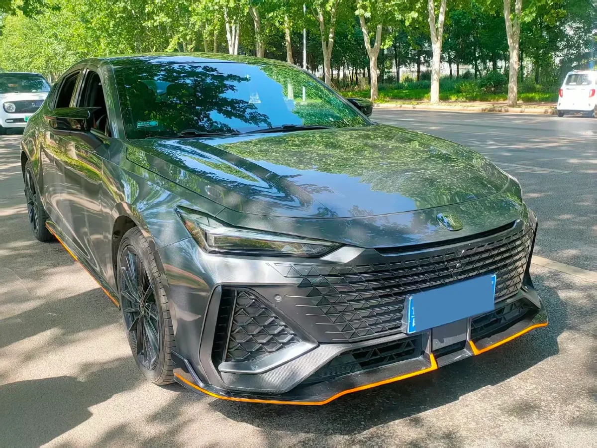 2022 ChangAn UNI-V 1.5T 188HP L4 7DCT,autocango,china used car exporter,china ev exporter,chinese used car exporter,chinese used ev exporter