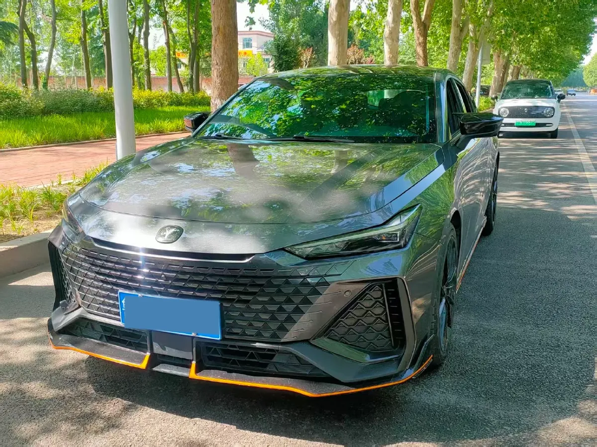 2022 ChangAn UNI-V 1.5T 188HP L4 7DCT,autocango,china used car exporter,china ev exporter,chinese used car exporter,chinese used ev exporter