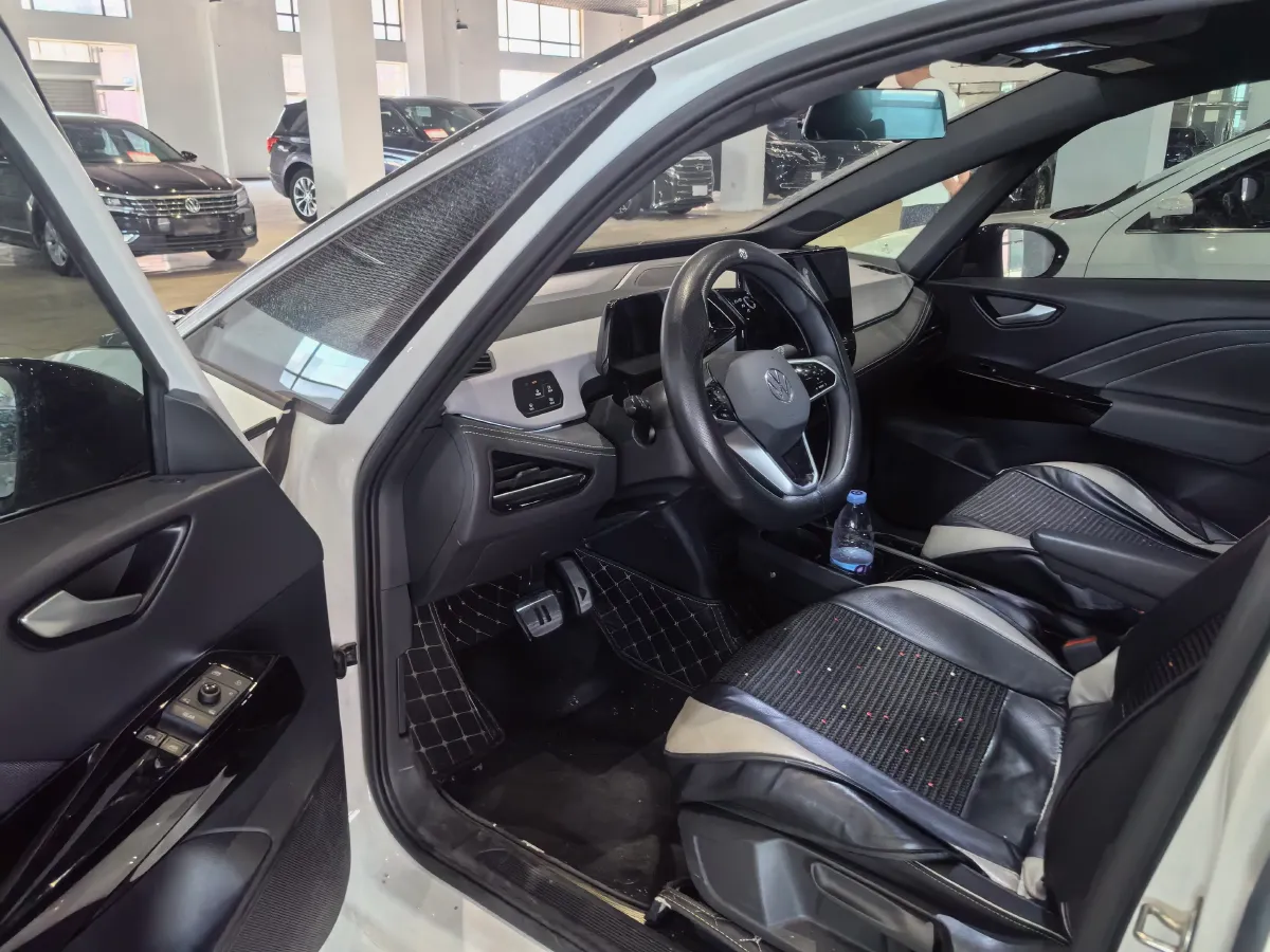 2024 Volkswagen ID.3 BEV 52.8KWH,autocango,china used car exporter,china ev exporter,chinese used car exporter,chinese used ev exporter