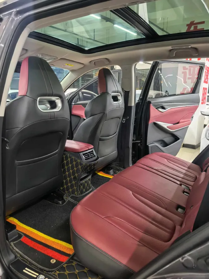 2021 ChangAn CS75 Plus 2.0T 233HP L4 8AT,autocango,china used car exporter,china ev exporter,chinese used car exporter,chinese used ev exporter