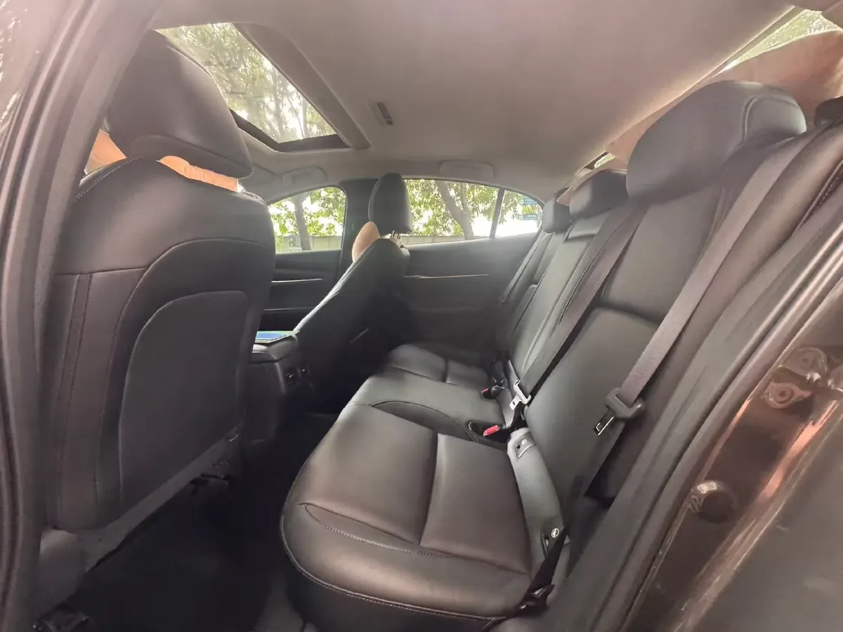 2022 Mazda 3 Axela 2.0L 158HP L4 6AT,autocango,china used car exporter,china ev exporter,chinese used car exporter,chinese used ev exporter
