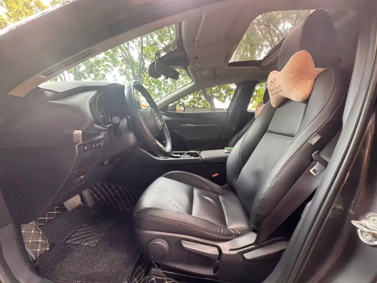2022 Mazda 3 Axela 2.0L 158HP L4 6AT,autocango,china used car exporter,china ev exporter,chinese used car exporter,chinese used ev exporter