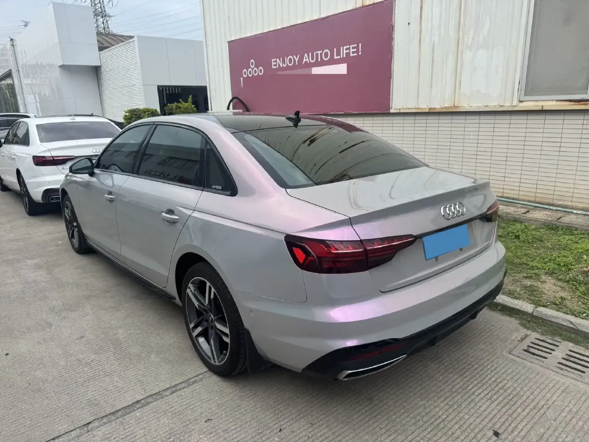 2022 Audi A4L 2.0T 190HP L4 7DCT,autocango,china used car exporter,china ev exporter,chinese used car exporter,chinese used ev exporter