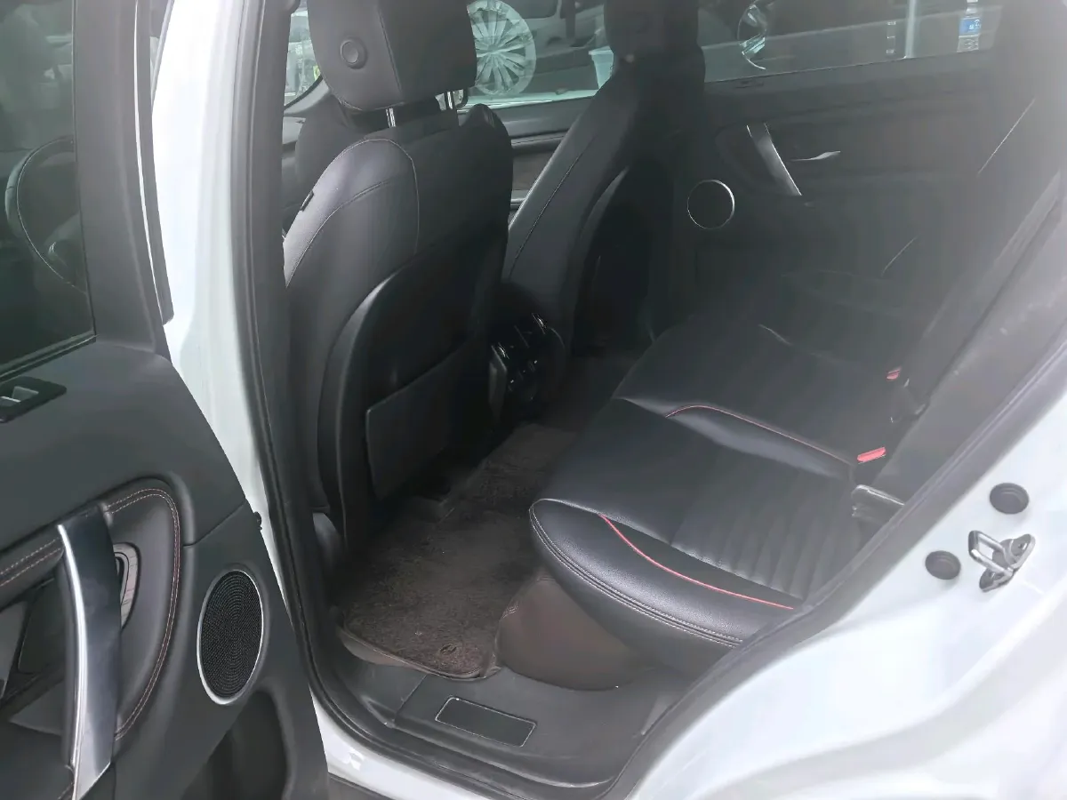 2020 Land Rover Discovery Sport 2.0T 249HP L4 9AT,autocango,china used car exporter,china ev exporter,chinese used car exporter,chinese used ev exporter