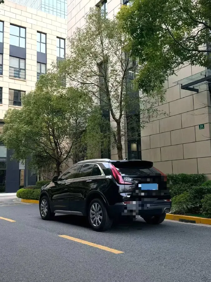 2022 Cadillac XT4 2.0T 237HP L4 9AT,autocango,china used car exporter,china ev exporter,chinese used car exporter,chinese used ev exporter