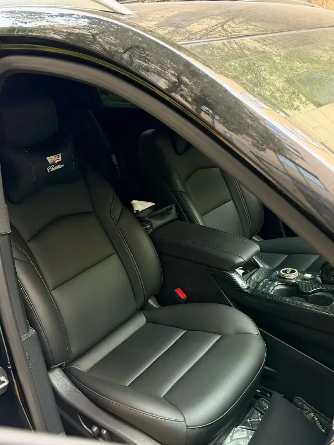 2022 Cadillac XT4 2.0T 237HP L4 9AT,autocango,china used car exporter,china ev exporter,chinese used car exporter,chinese used ev exporter