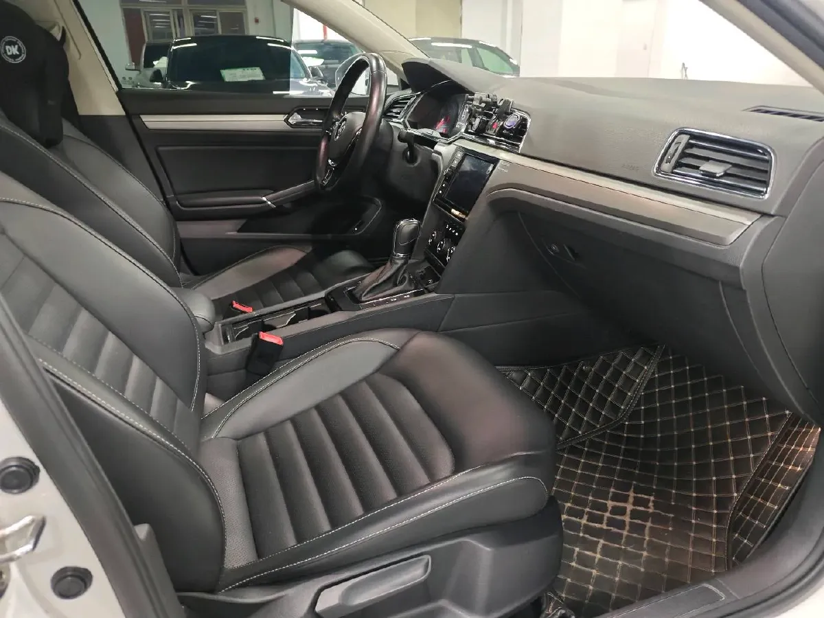 2019 Volkswagen Passat 1.4T 150HP L4 7DCT,autocango,china used car exporter,china ev exporter,chinese used car exporter,chinese used ev exporter