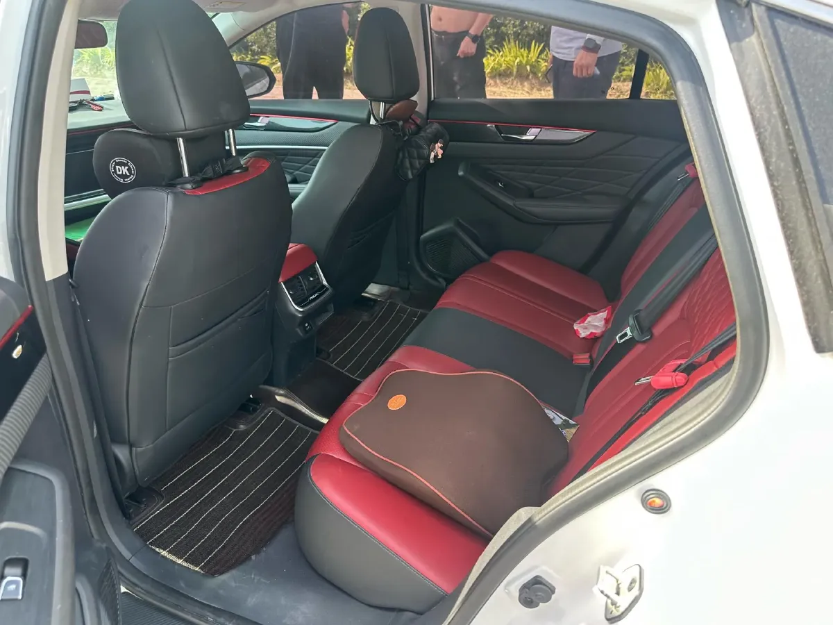 2021 DongFeng Aeolus YiXuan MAX 1.5T 190HP L4 7DCT,autocango,china used car exporter,china ev exporter,chinese used car exporter,chinese used ev exporter