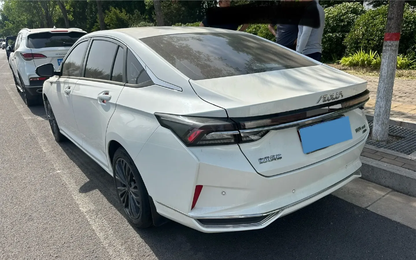 2021 DongFeng Aeolus YiXuan MAX 1.5T 190HP L4 7DCT,autocango,china used car exporter,china ev exporter,chinese used car exporter,chinese used ev exporter