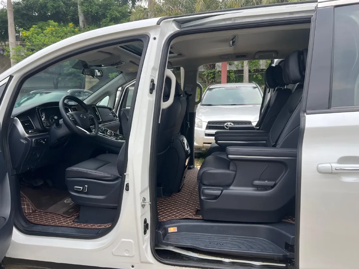 2023 GAC Trumpchi M8 2.0T 252HP L4 8AT,autocango,china used car exporter,china ev exporter,chinese used car exporter,chinese used ev exporter