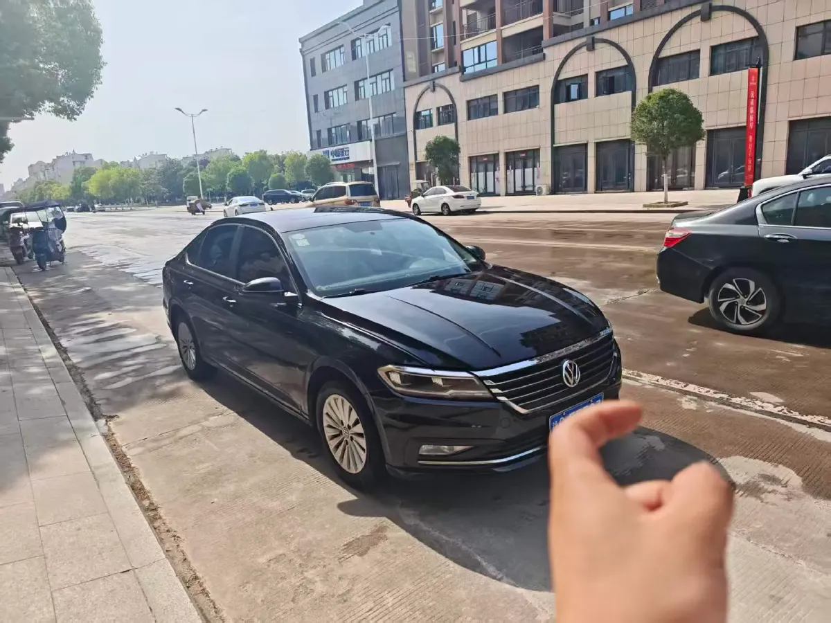 2018 Skoda Karoq 1.4T 150HP L4 7DCT,autocango,china used car exporter,china ev exporter,chinese used car exporter,chinese used ev exporter