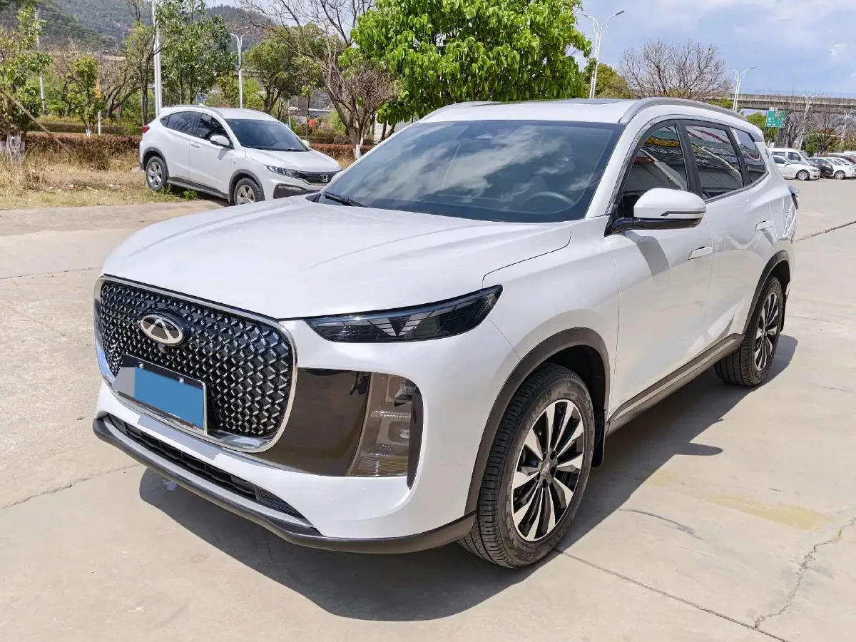 2025 Chery Tiggo 8 Plus 1.6T 197HP L4 7DCT,autocango,china used car exporter,china ev exporter,chinese used car exporter,chinese used ev exporter