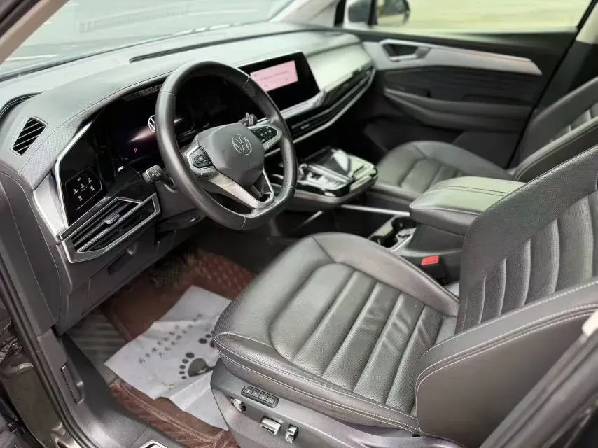 2022 Volkswagen Talagon 2.0T 220HP L4 7DCT,autocango,china used car exporter,china ev exporter,chinese used car exporter,chinese used ev exporter