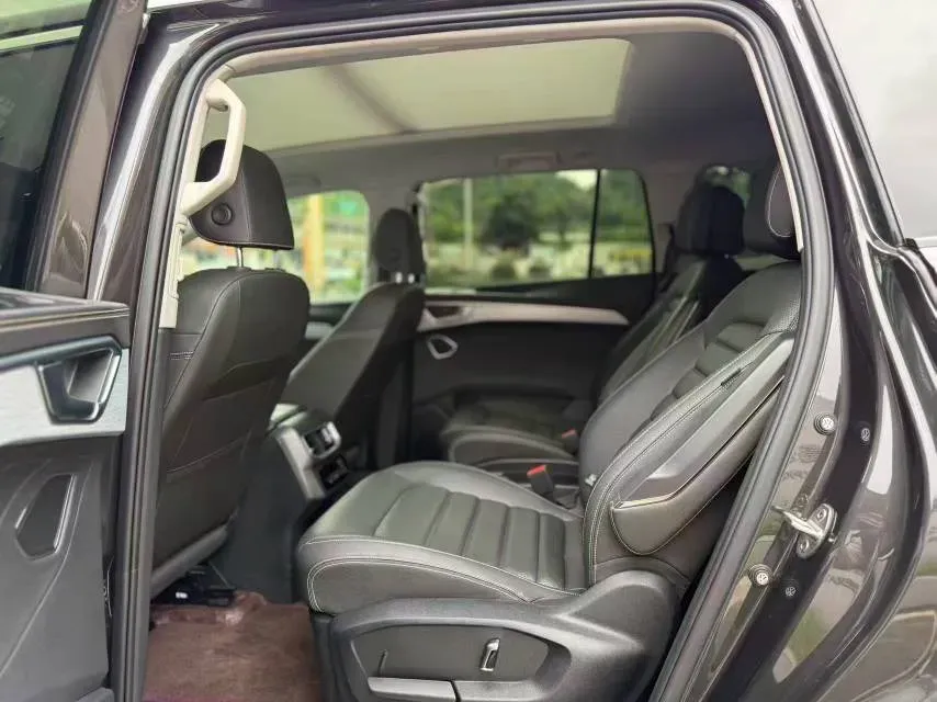 2022 Volkswagen Talagon 2.0T 220HP L4 7DCT,autocango,china used car exporter,china ev exporter,chinese used car exporter,chinese used ev exporter