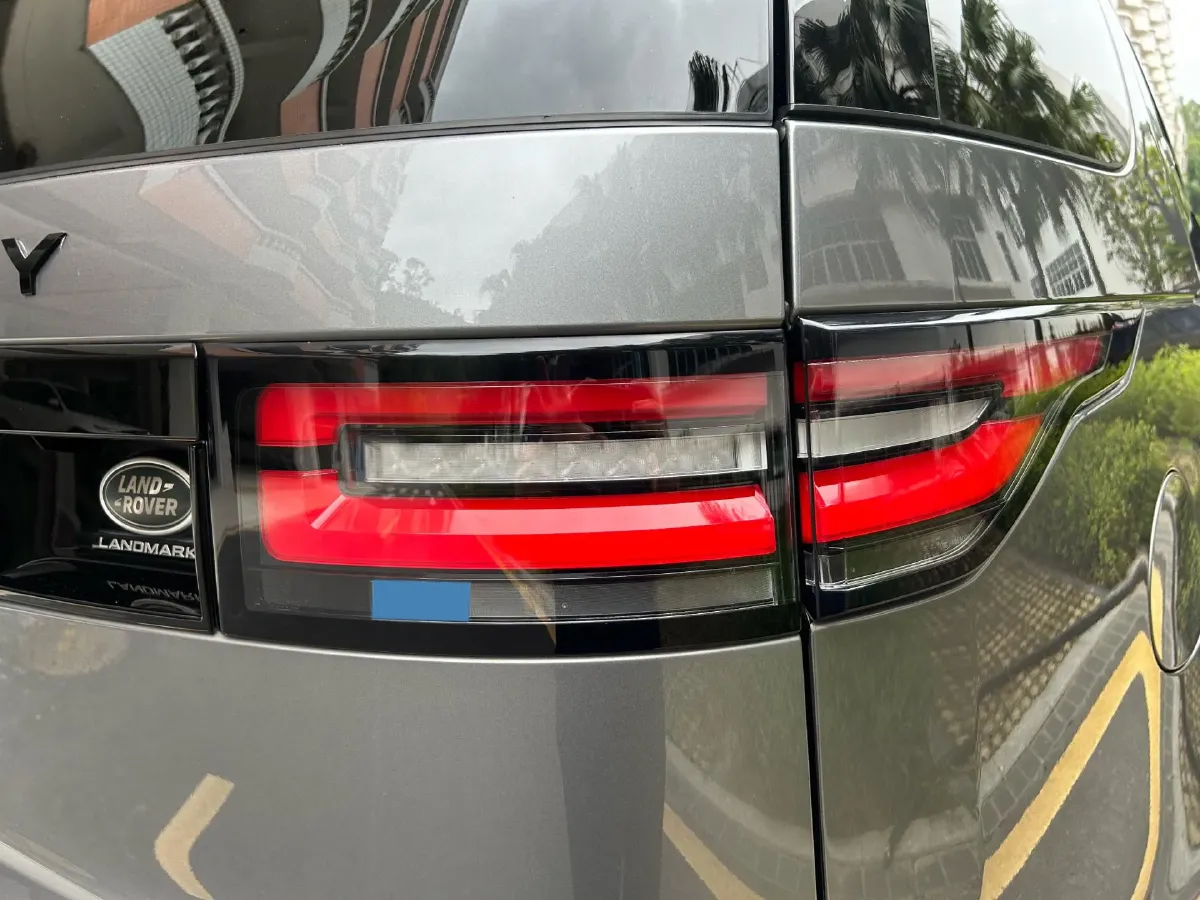 2020 Land Rover Discovery 2.0T 300HP L4 8AT,autocango,china used car exporter,china ev exporter,chinese used car exporter,chinese used ev exporter