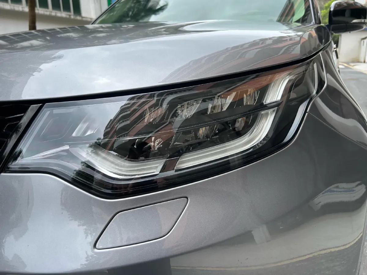 2020 Land Rover Discovery 2.0T 300HP L4 8AT,autocango,china used car exporter,china ev exporter,chinese used car exporter,chinese used ev exporter
