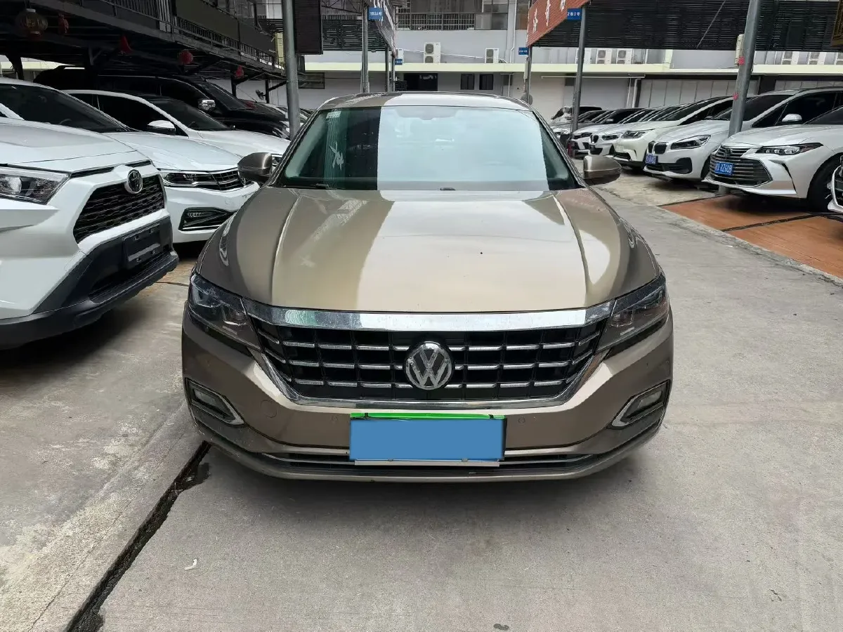 2019 Volvo V40 1.5T 152HP L4 6AT,autocango,china used car exporter,china ev exporter,chinese used car exporter,chinese used ev exporter