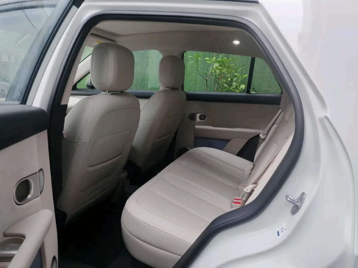 2022 Isuzu Mu-X 2.0T 220HP L4 8AT,autocango,china used car exporter,china ev exporter,chinese used car exporter,chinese used ev exporter