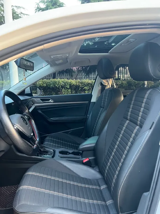 2021 Volkswagen Lavida 1.4T 150HP L4 7DCT,autocango,china used car exporter,china ev exporter,chinese used car exporter,chinese used ev exporter