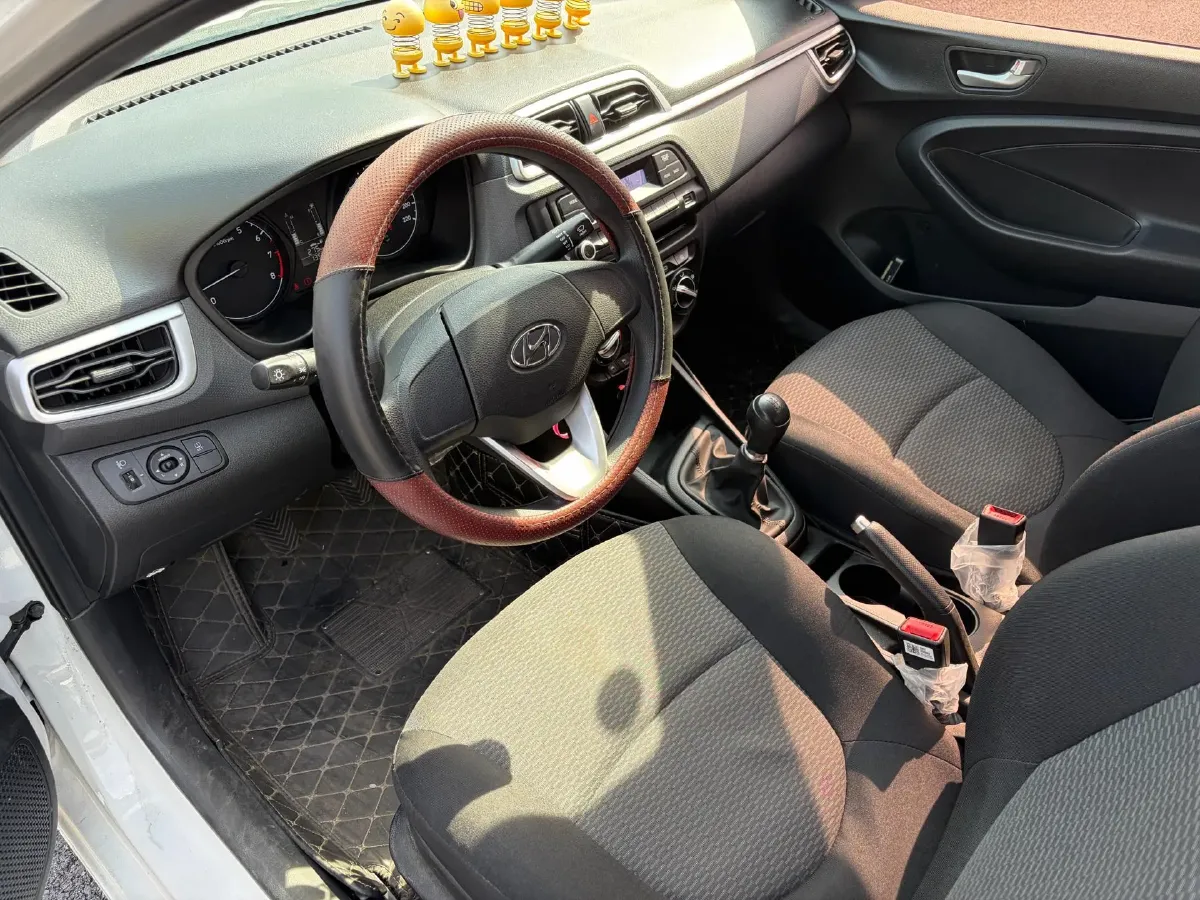 2017 Hyundai Reina 1.4L 95HP L4 5MT,autocango,china used car exporter,china ev exporter,chinese used car exporter,chinese used ev exporter