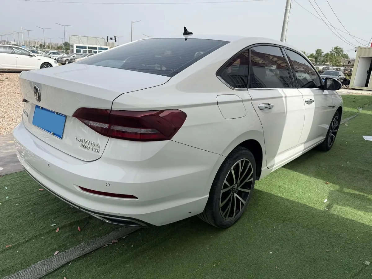 2021 Volkswagen Lavida 1.4T 150HP L4 7DCT,autocango,china used car exporter,china ev exporter,chinese used car exporter,chinese used ev exporter