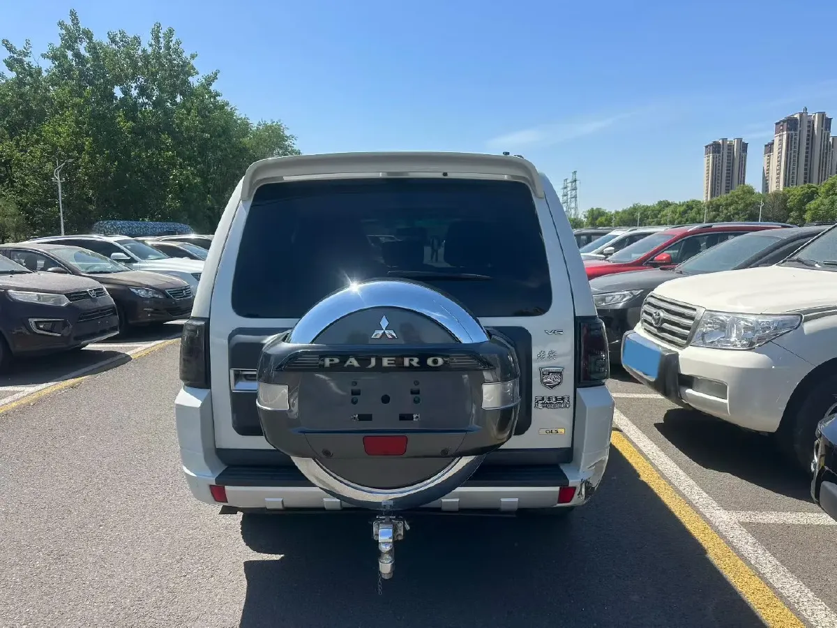 2016 Mitsubishi Pajero 3.0L 174HP V6 5AT,autocango,china used car exporter,china ev exporter,chinese used car exporter,chinese used ev exporter
