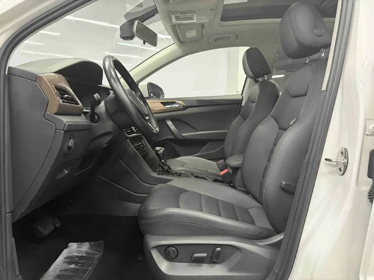 2021 Volkswagen Tharu 1.4T 150HP L4 7DCT,autocango,china used car exporter,china ev exporter,chinese used car exporter,chinese used ev exporter