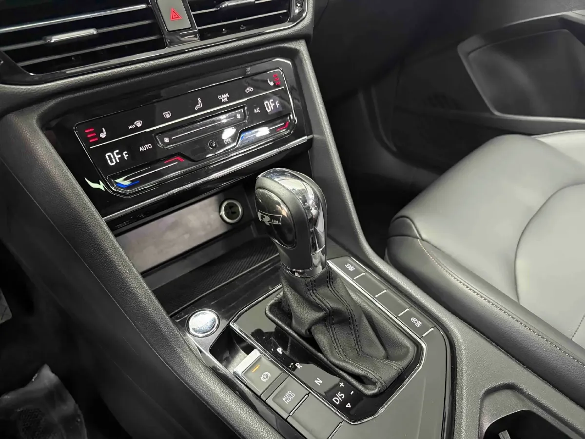 2021 Volkswagen Tharu 1.4T 150HP L4 7DCT,autocango,china used car exporter,china ev exporter,chinese used car exporter,chinese used ev exporter