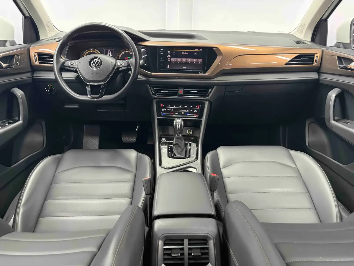 2021 Volkswagen Tharu 1.4T 150HP L4 7DCT,autocango,china used car exporter,china ev exporter,chinese used car exporter,chinese used ev exporter