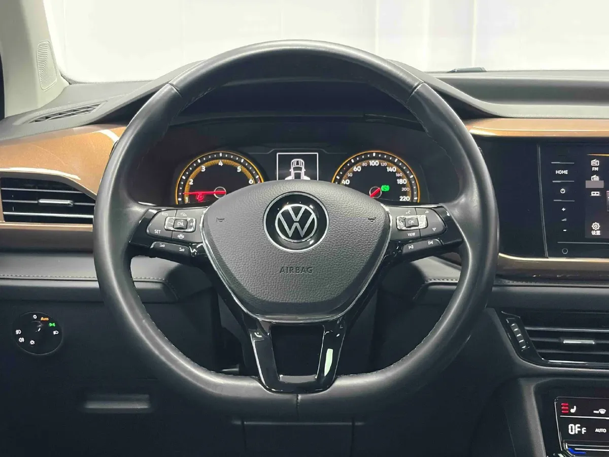 2021 Volkswagen Tharu 1.4T 150HP L4 7DCT,autocango,china used car exporter,china ev exporter,chinese used car exporter,chinese used ev exporter
