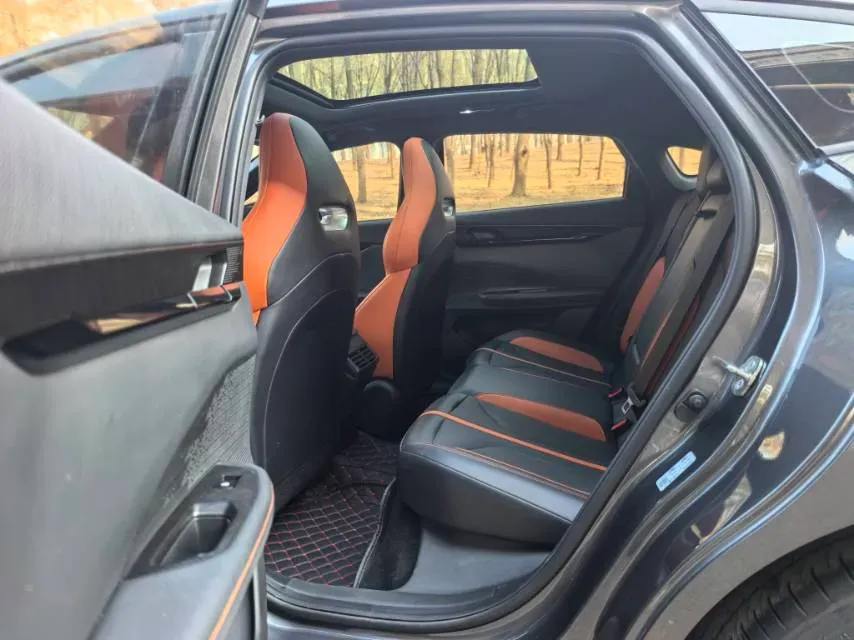 2024 ChangAn UNI-V 1.5T 188HP L4 7DCT,autocango,china used car exporter,china ev exporter,chinese used car exporter,chinese used ev exporter