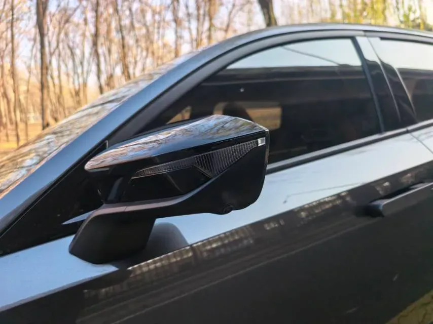 2024 ChangAn UNI-V 1.5T 188HP L4 7DCT,autocango,china used car exporter,china ev exporter,chinese used car exporter,chinese used ev exporter
