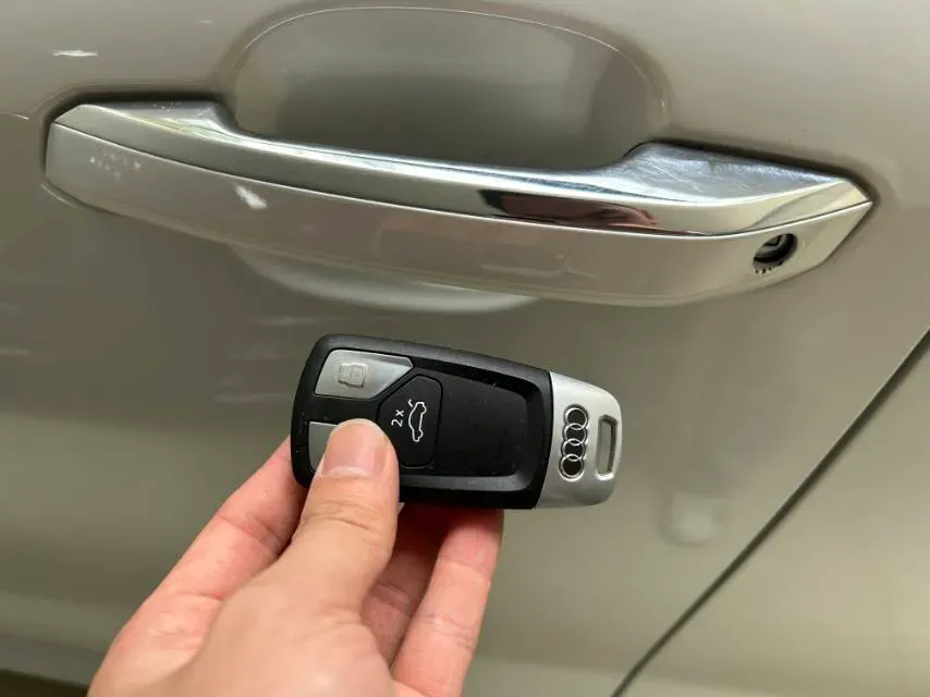 2020 Audi A4L 2.0T 190HP L4 7DCT,autocango,china used car exporter,china ev exporter,chinese used car exporter,chinese used ev exporter
