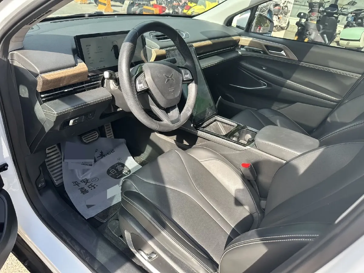2022 Chevrolet Menlo BEV 61.1KWH,autocango,china used car exporter,china ev exporter,chinese used car exporter,chinese used ev exporter