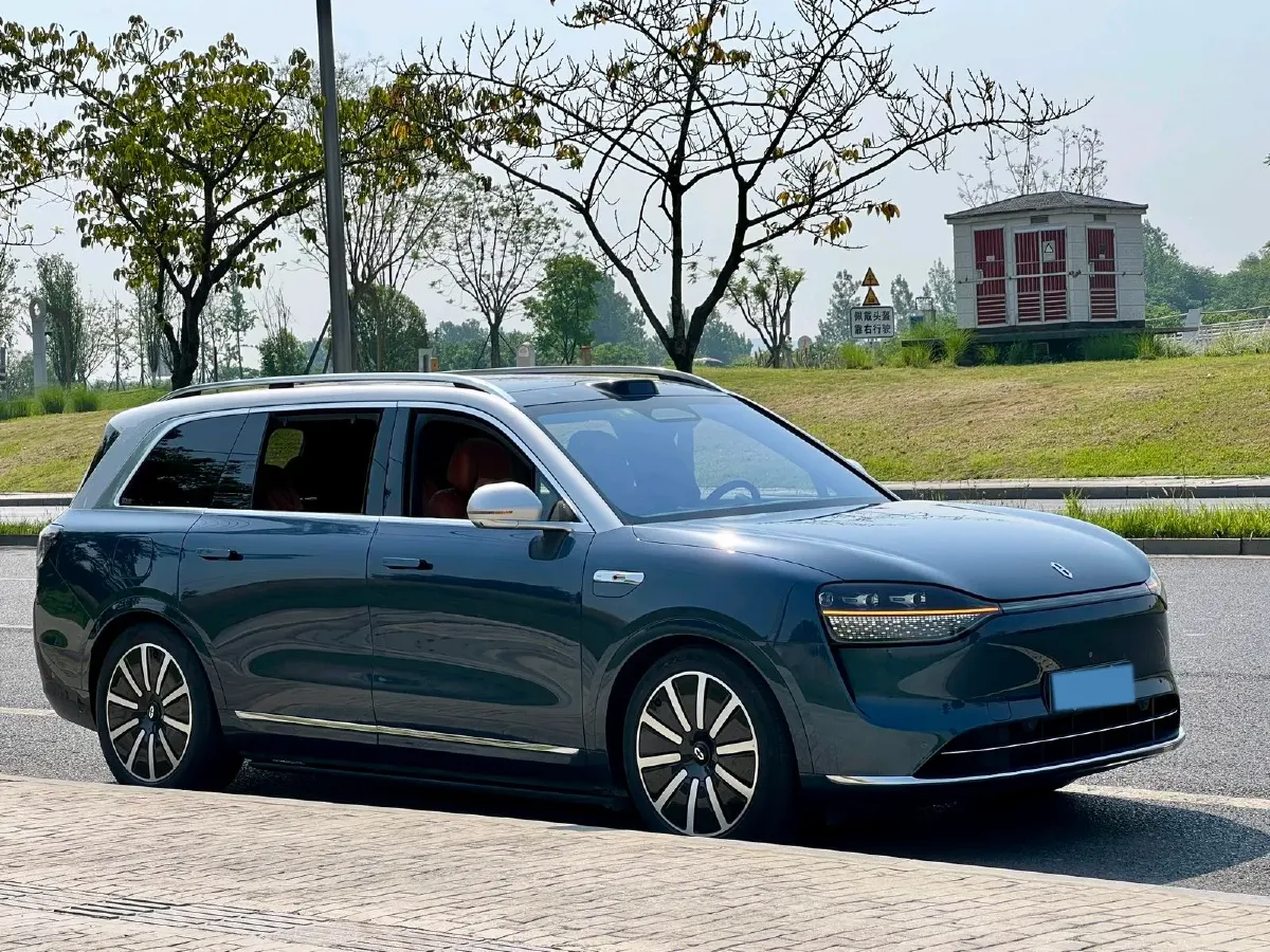 2024 AITO AITO M9 1.5T 152HP L4 REEV 42KWH,autocango,china used car exporter,china ev exporter,chinese used car exporter,chinese used ev exporter