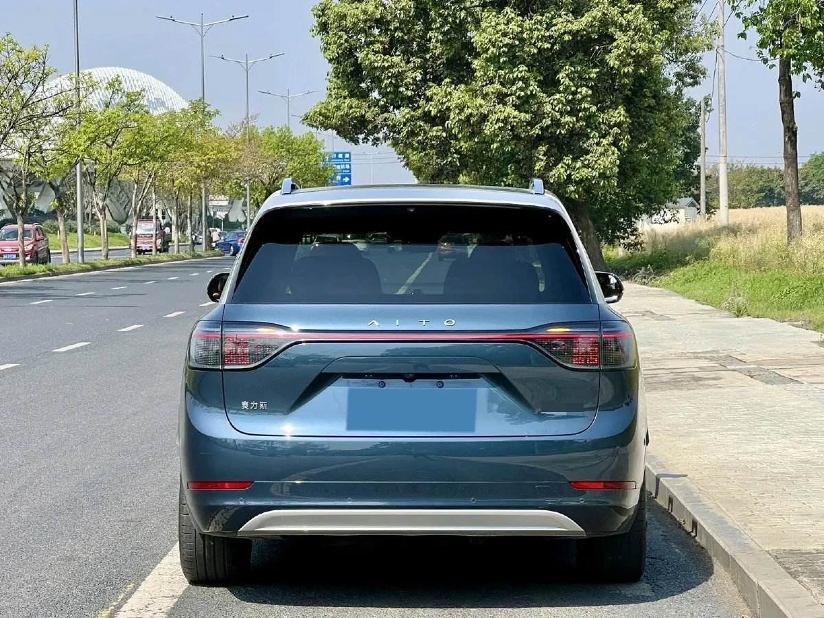 2024 AITO AITO M9 1.5T 152HP L4 REEV 42KWH,autocango,china used car exporter,china ev exporter,chinese used car exporter,chinese used ev exporter