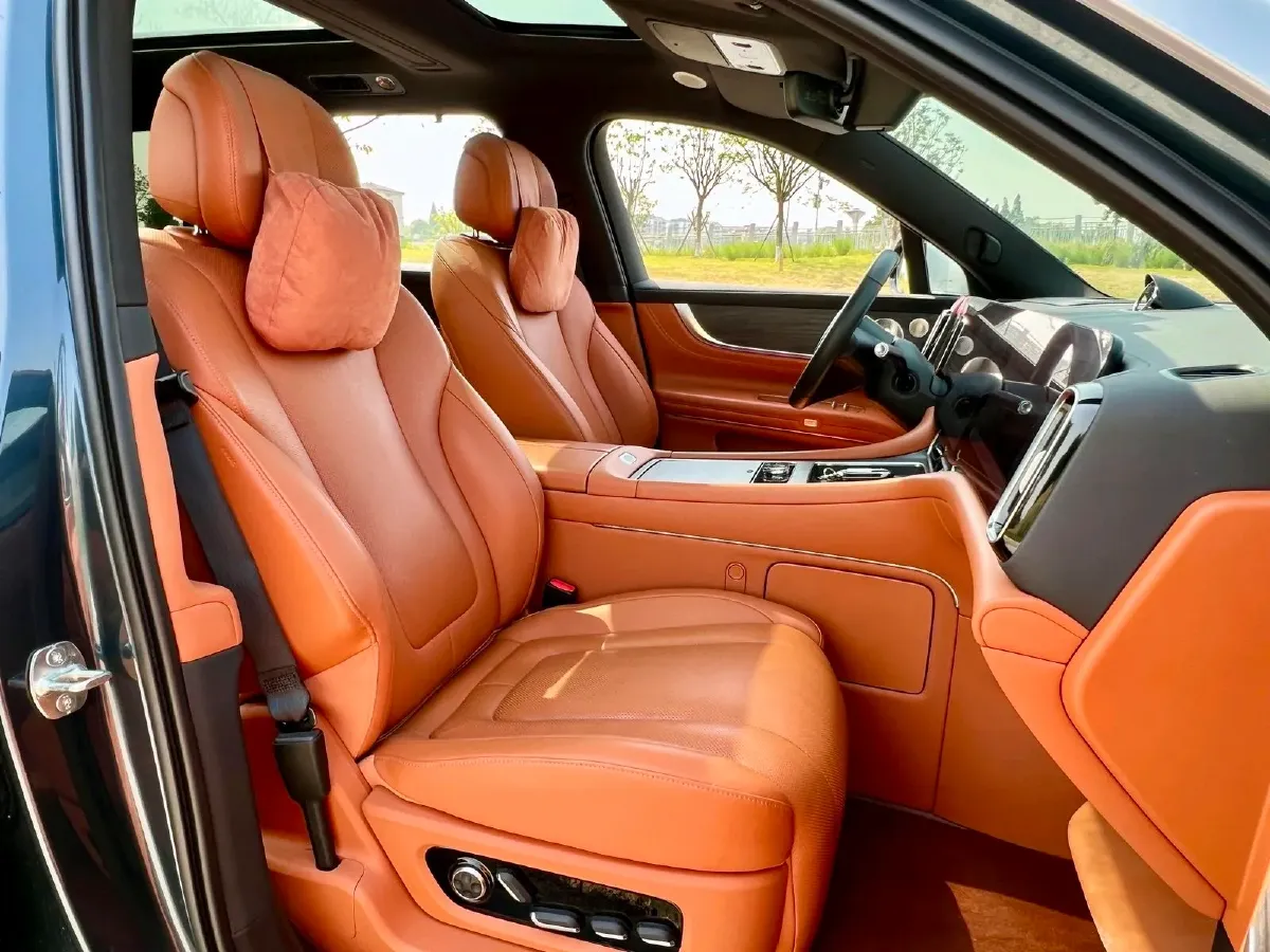 2024 AITO AITO M9 1.5T 152HP L4 REEV 42KWH,autocango,china used car exporter,china ev exporter,chinese used car exporter,chinese used ev exporter