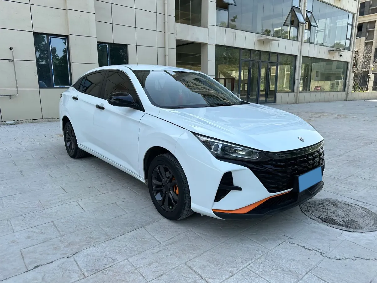 2023 DongFeng Aeolus YiXuan 1.5L 125HP L4 6DCT,autocango,china used car exporter,china ev exporter,chinese used car exporter,chinese used ev exporter