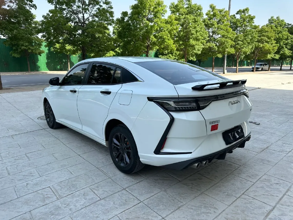 2023 DongFeng Aeolus YiXuan 1.5L 125HP L4 6DCT,autocango,china used car exporter,china ev exporter,chinese used car exporter,chinese used ev exporter