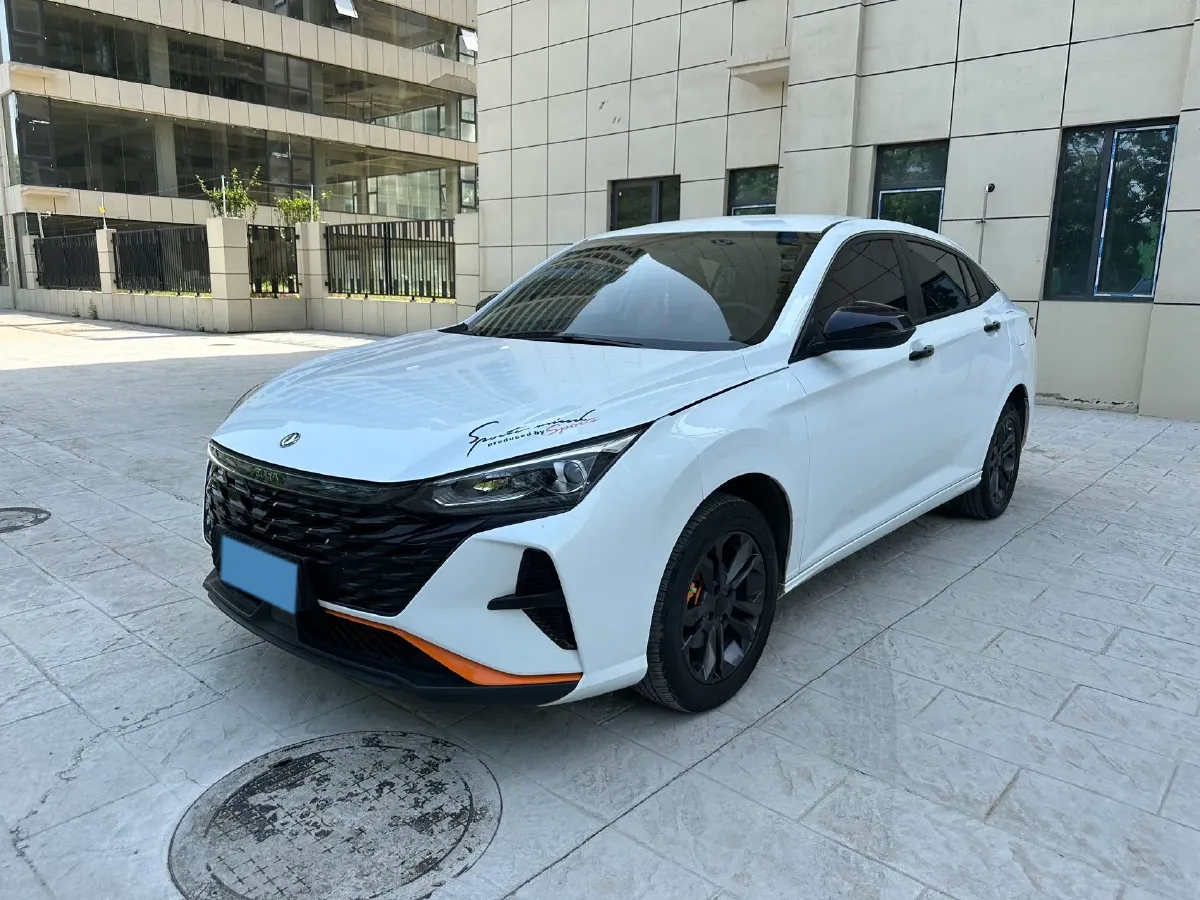 2023 DongFeng Aeolus YiXuan 1.5L 125HP L4 6DCT,autocango,china used car exporter,china ev exporter,chinese used car exporter,chinese used ev exporter