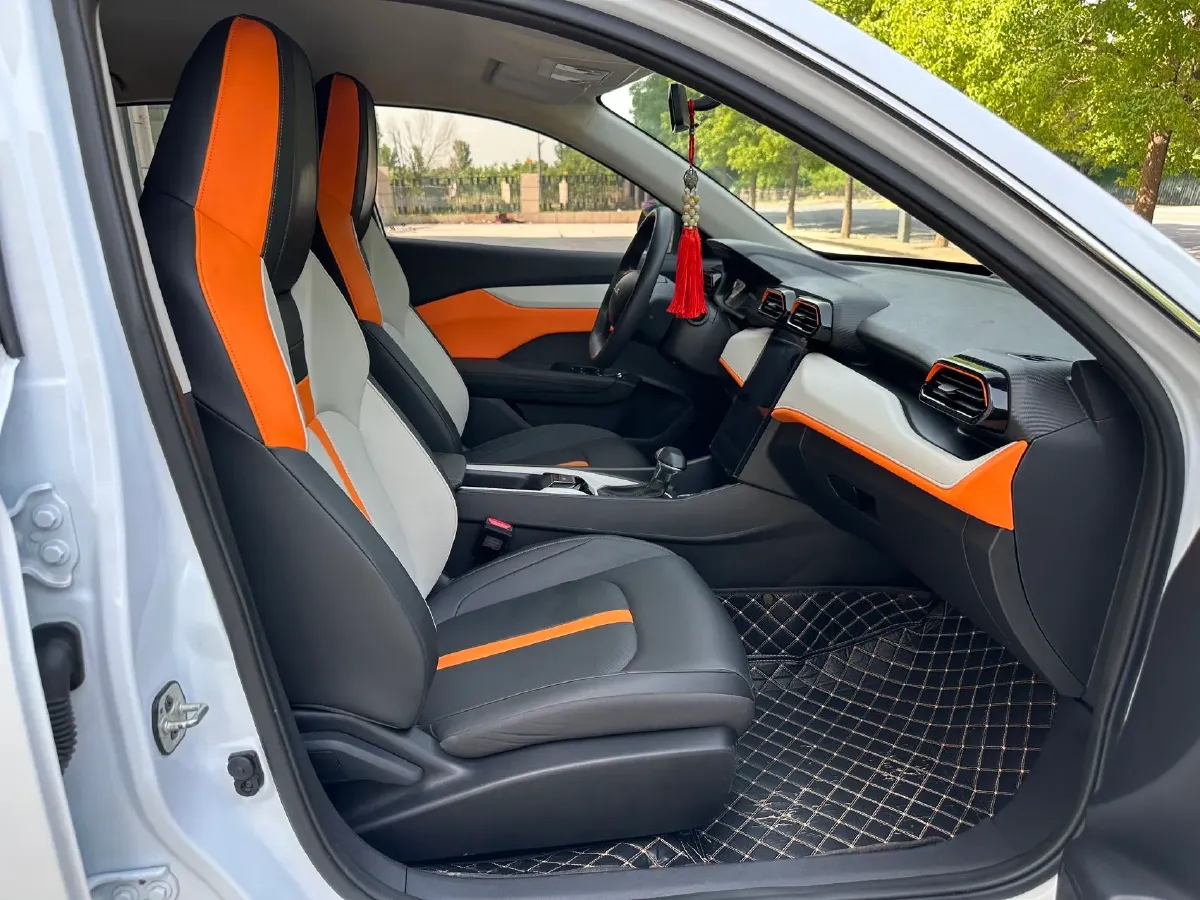 2023 DongFeng Aeolus YiXuan 1.5L 125HP L4 6DCT,autocango,china used car exporter,china ev exporter,chinese used car exporter,chinese used ev exporter