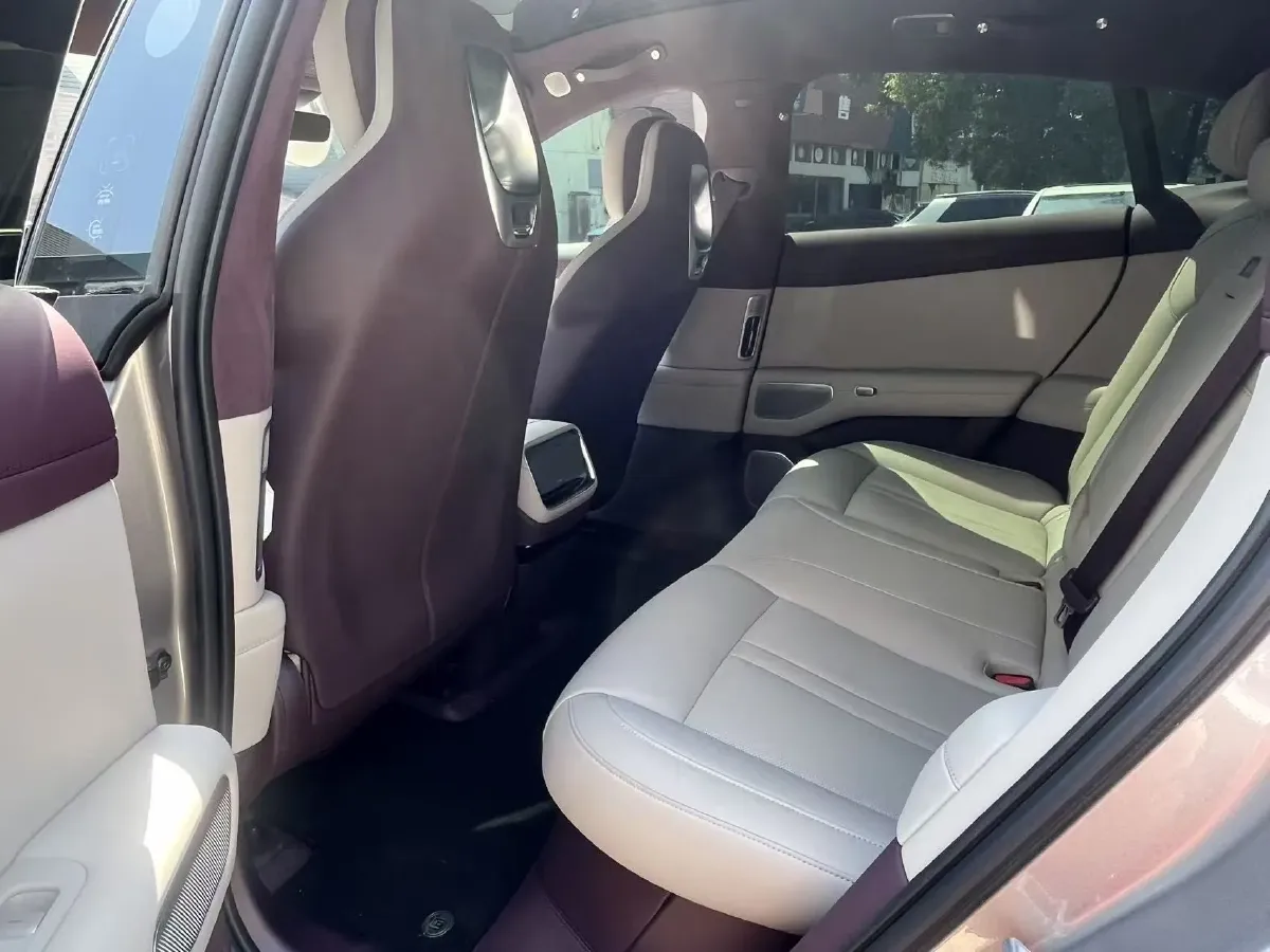 2025 MI YU7 BEV 101.7KWH,autocango,china used car exporter,china ev exporter,chinese used car exporter,chinese used ev exporter