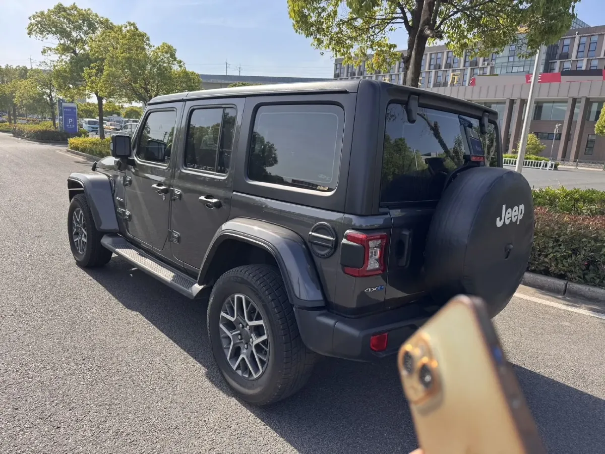 2022 BMW i4 BEV 83.9KWH,autocango,china used car exporter,china ev exporter,chinese used car exporter,chinese used ev exporter