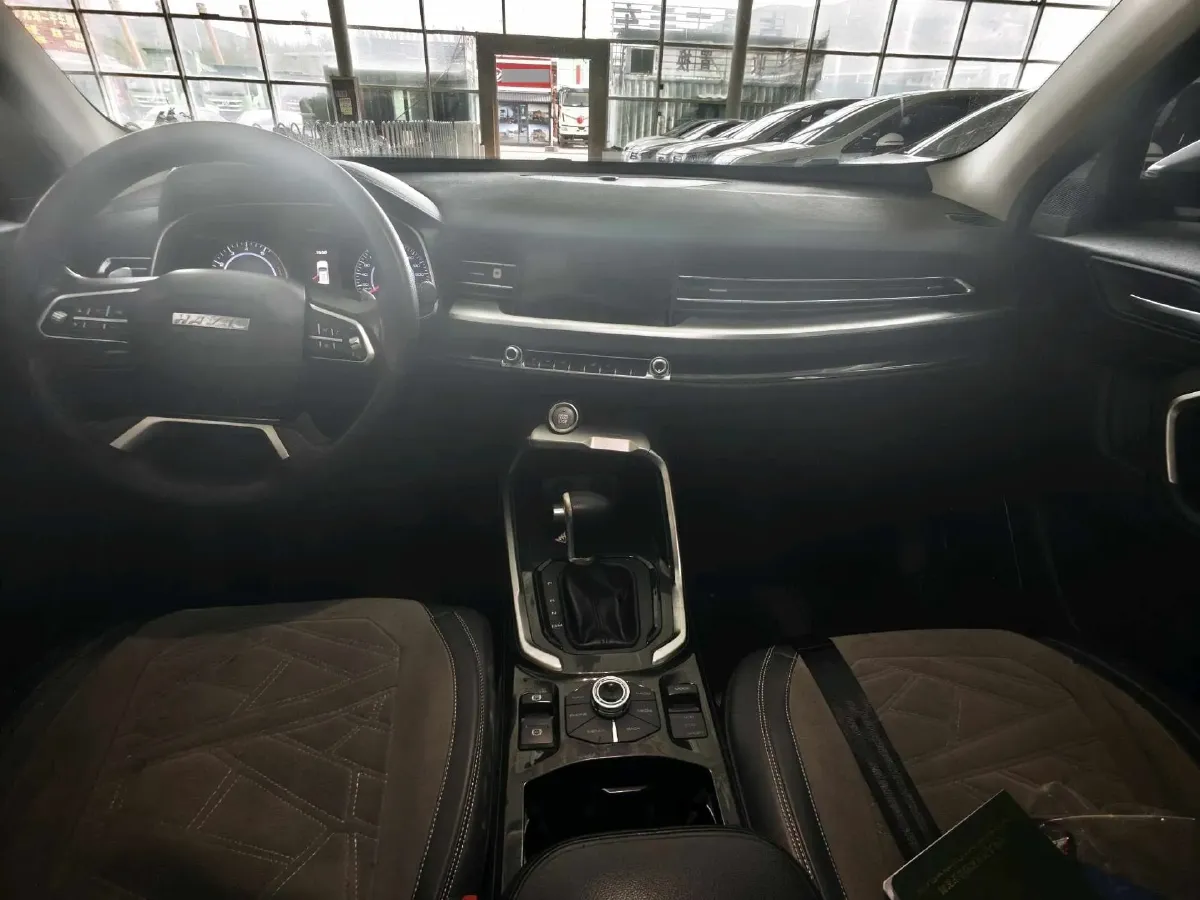 2018 Haval H6 1.5T 169HP L4 7DCT,autocango,china used car exporter,china ev exporter,chinese used car exporter,chinese used ev exporter