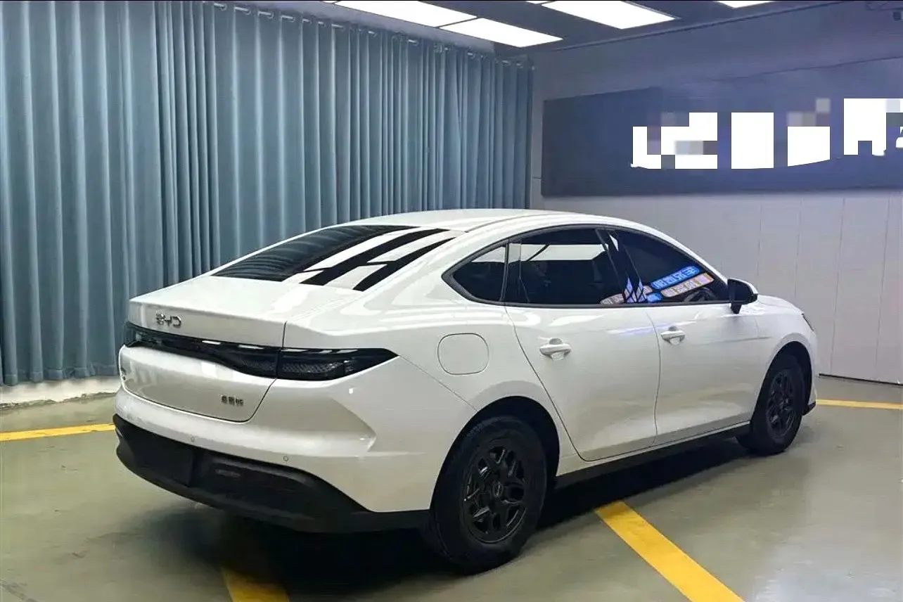 2025 BYD Seal05 DM-i 1.5L 101HP L4 E-CVT PHEV 7.68KWH,autocango,china used car exporter,china ev exporter,chinese used car exporter,chinese used ev exporter