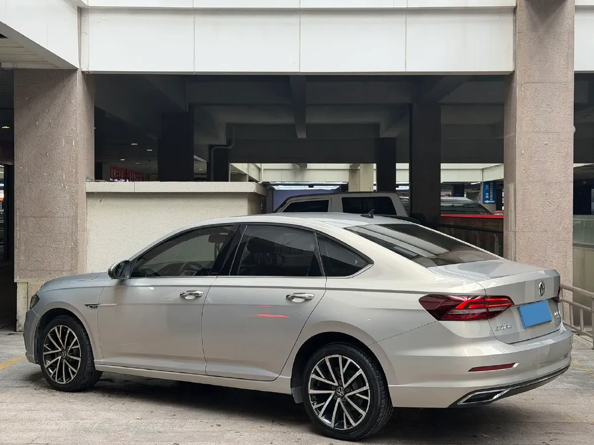 2021 Volkswagen Lavida 1.4T 150HP L4 7DCT,autocango,china used car exporter,china ev exporter,chinese used car exporter,chinese used ev exporter