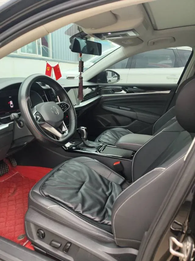 2023 Volkswagen Passat 2.0T 186HP L4 7DCT,autocango,china used car exporter,china ev exporter,chinese used car exporter,chinese used ev exporter