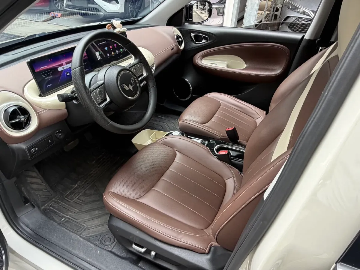 2023 WuLing BinGuo BEV 31.9KWH,autocango,china used car exporter,china ev exporter,chinese used car exporter,chinese used ev exporter