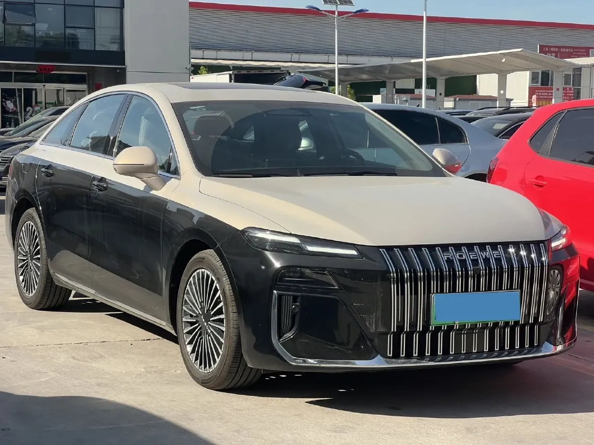 2025 Roewe M7 DMH 1.5L 112HP L4 1DHT PHEV,autocango,china used car exporter,china ev exporter,chinese used car exporter,chinese used ev exporter